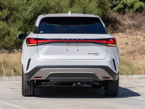 New 2026 Lexus RX 350 image 9
