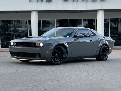 Used 2023 Dodge Challenger R/T Scat Pack image 1