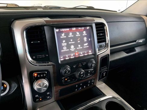 Used 2018 RAM 1500 Laramie w/ Convenience Group image 19