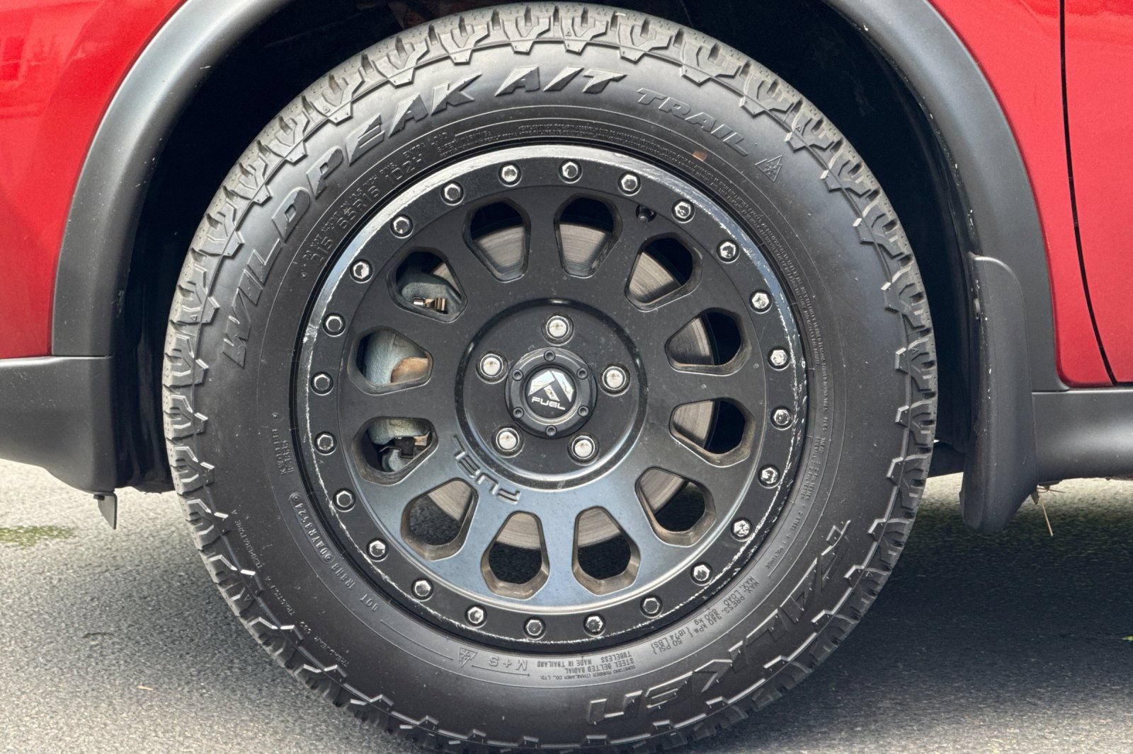 Used 2015 Nissan Juke SV AWD/4WD image 25