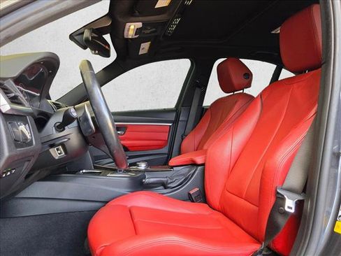 Used 2017 BMW 340i Sedan RWD image 11
