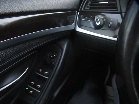 Used 2015 BMW 528i xDrive Sedan image 29