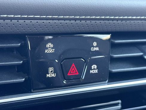 New 2026 Volkswagen Atlas SEL image 24