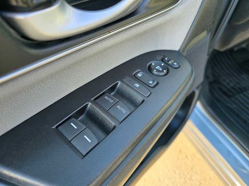 Used 2021 Honda CR-V EX image 25
