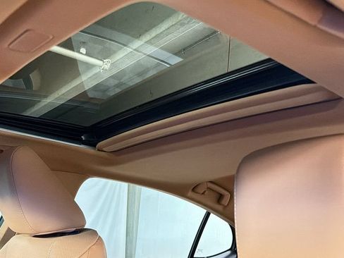 Certified 2025 Lexus ES 300h w/ Premium Package FWD image 6