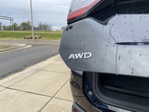 Used 2025 Honda Pilot Elite image 56