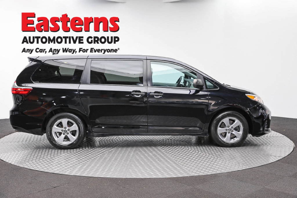 Used 2020 Toyota Sienna L FWD image 5