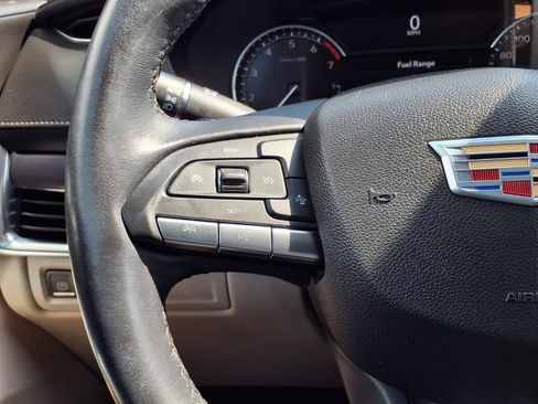 Used 2023 Cadillac XT4 Luxury FWD image 18