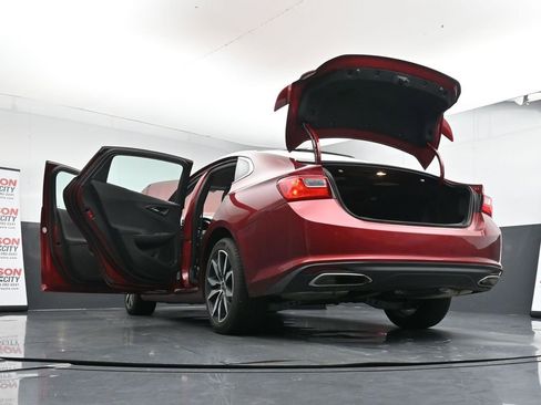 Used 2024 Chevrolet Malibu RS image 30