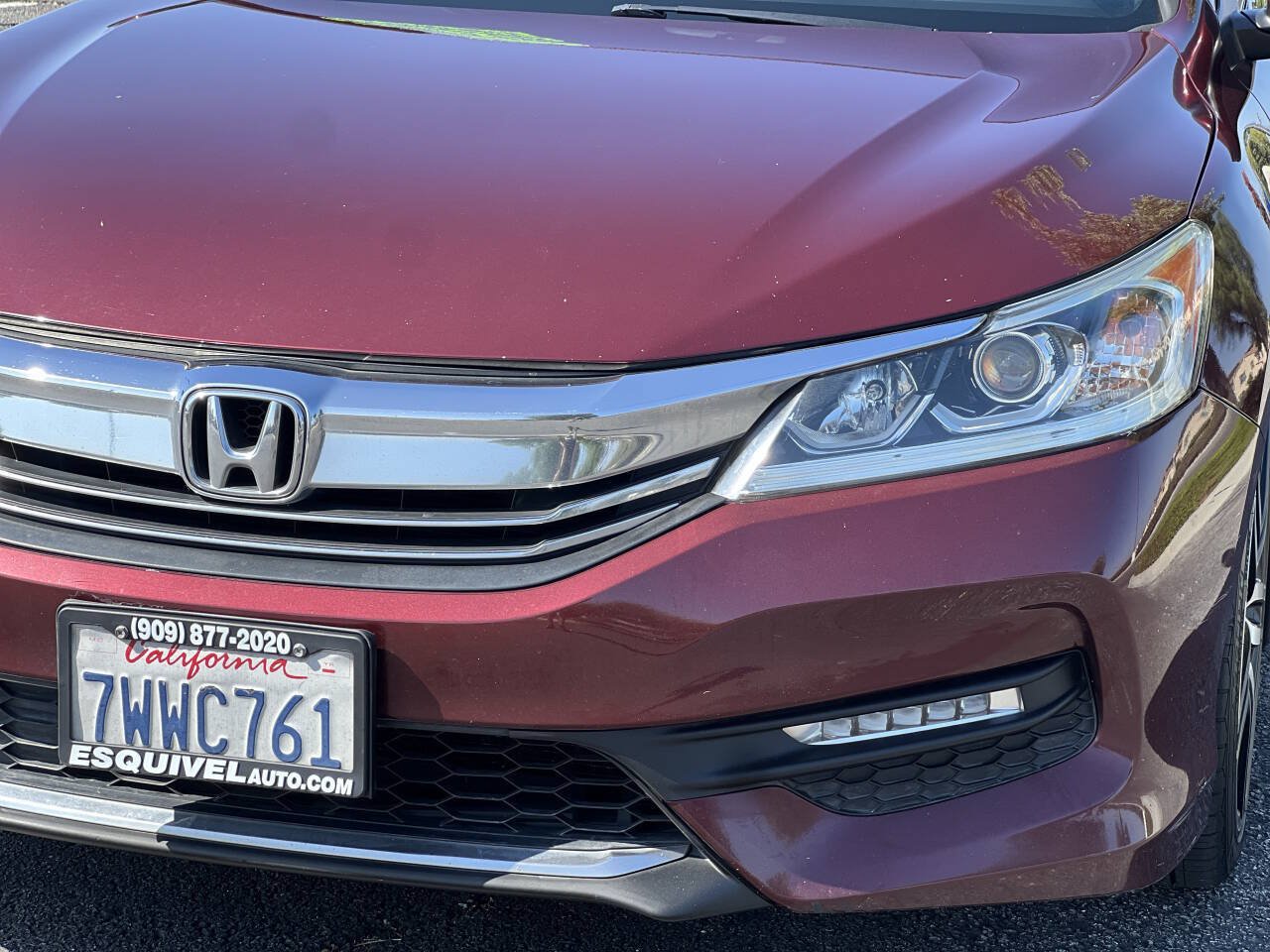 Used 2017 Honda Accord Sport Special Edition image 2