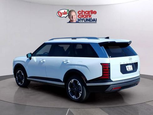 New 2026 Hyundai Palisade Limited FWD image 3