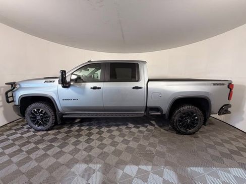 Used 2026 Chevrolet Silverado 3500 LT w/ Trail Boss Package AWD/4WD image 7