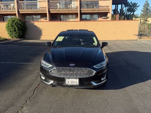 Used 2019 Ford Fusion Titanium AWD/4WD image 2