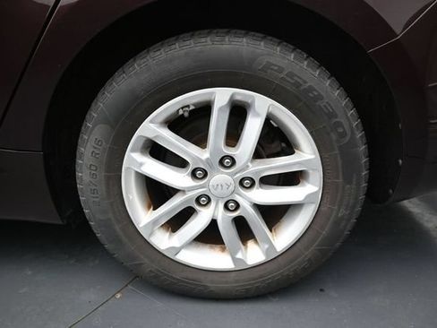 Used 2013 Kia Optima LX FWD image 10