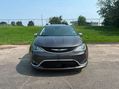 Used 2018 Chrysler Pacifica Limited