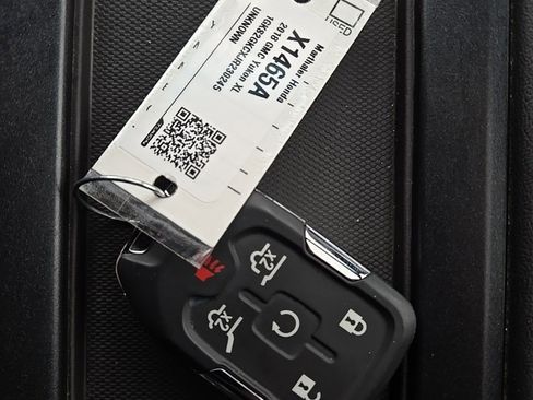 Used 2018 GMC Yukon XL SLT w/ Open Road Package image 28