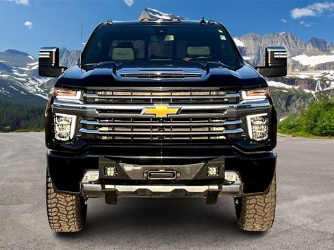 Used 2022 Chevrolet Silverado 3500 High Country w/ Safety Package II image 3
