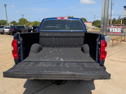 Used 2015 Toyota Tundra SR5 w/ SR5 Upgrade Package RWD image 38