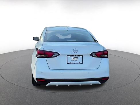 Used 2025 Nissan Versa SV image 12