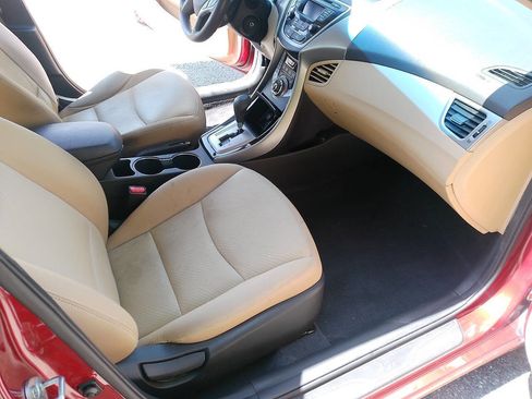 Used 2013 Hyundai Elantra GLS w/ Preferred Pkg FWD image 13