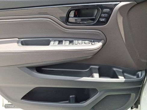 Used 2019 Honda Odyssey Elite image 16