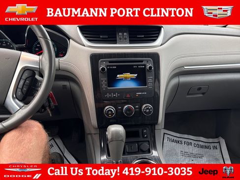 Used 2016 Chevrolet Traverse LT FWD image 18