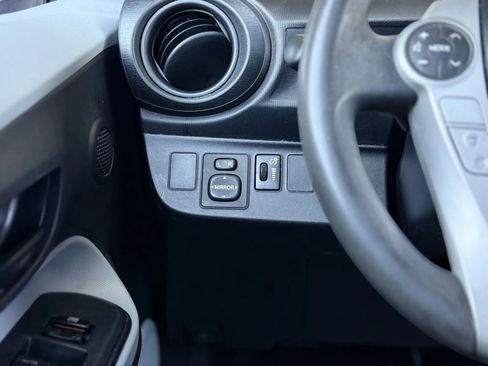 Used 2014 Toyota Prius C One image 23