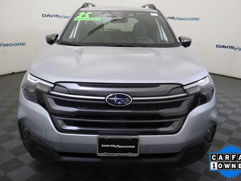 Used 2025 Subaru Forester Premium AWD/4WD image 14