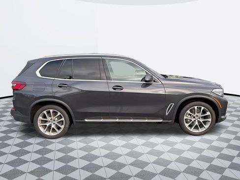 Used 2023 BMW X5 xDrive40i image 2
