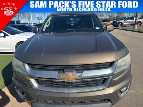 Used 2015 Chevrolet Colorado LT w/ LT Convenience Package image 2