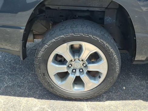 Used 2019 RAM 1500 Big Horn AWD/4WD image 13