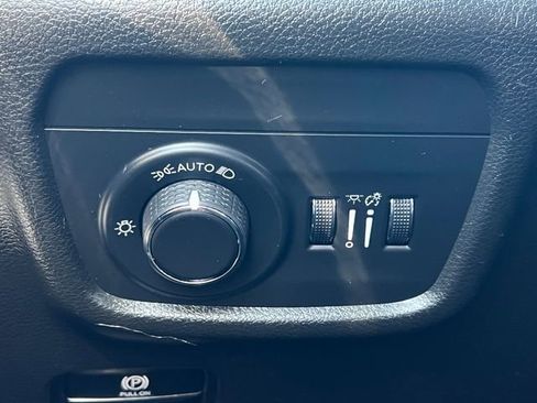 Used 2022 Jeep Grand Cherokee L Laredo image 19