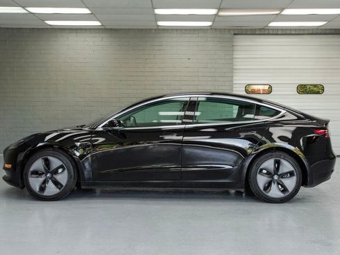 Used 2019 Tesla Model 3 Standard Range Plus image 6