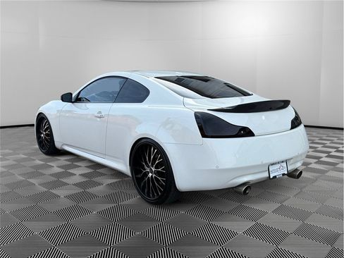 Used 2011 INFINITI G37 Sport image 3