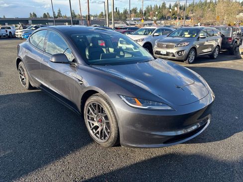 Used 2024 Tesla Model 3 Standard Range image 3