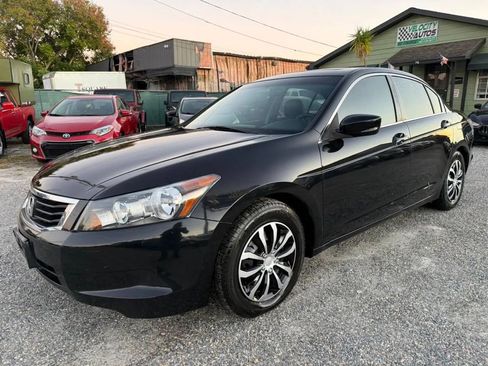 Used 2010 Honda Accord EX-L image 2