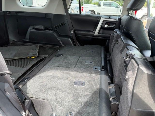 Used 2023 Toyota 4Runner Limited AWD/4WD image 41