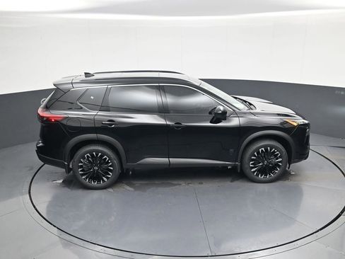 New 2026 Nissan Rogue Dark Armor image 5