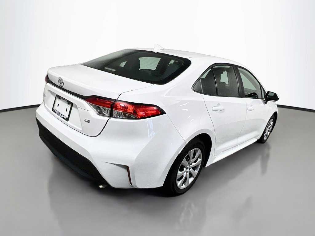 Used 2024 Toyota Corolla LE FWD image 3