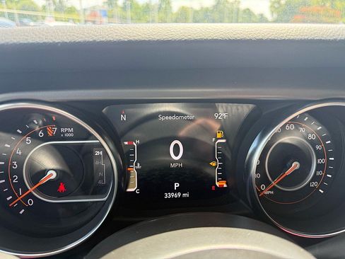 Used 2021 Jeep Gladiator Sport AWD/4WD image 28