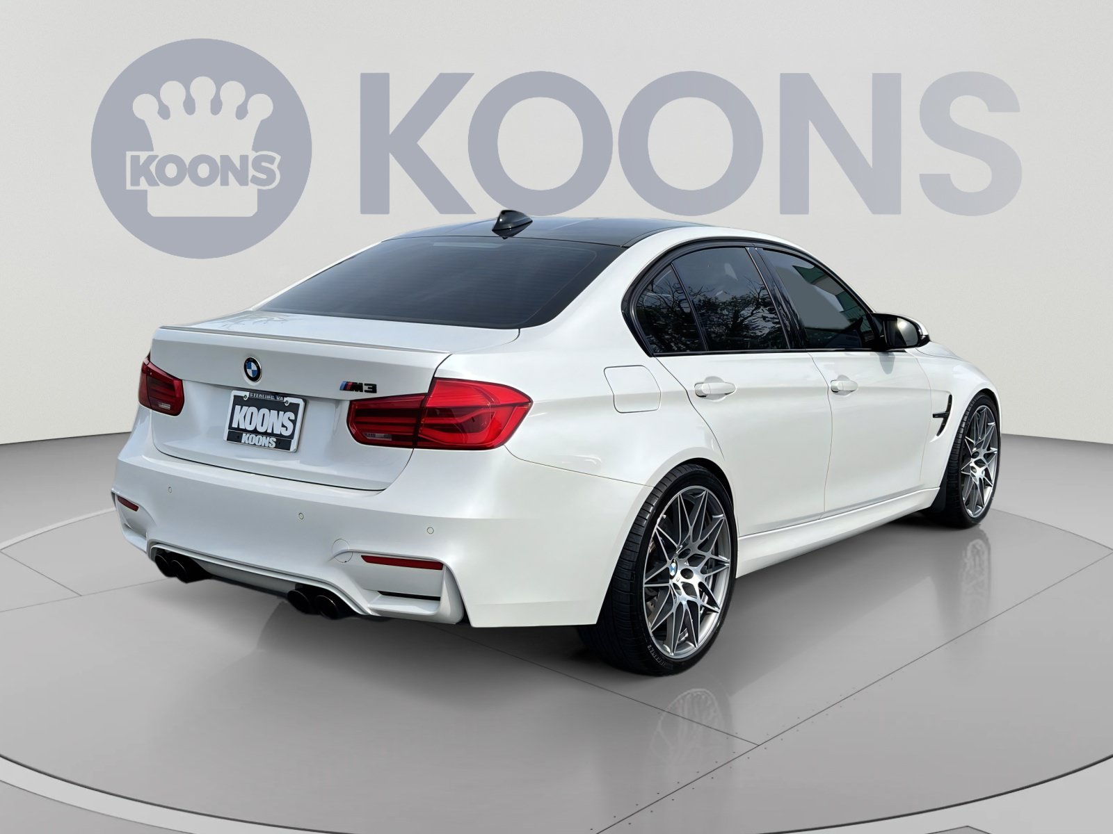 Used 2017 BMW M3 RWD image 11