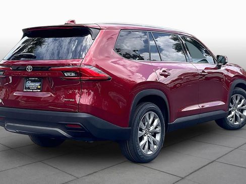 Certified 2024 Toyota Grand Highlander FWD image 14