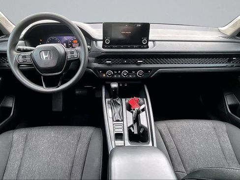 Used 2023 Honda Accord EX image 12