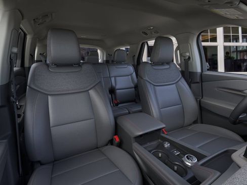 New 2026 Ford Explorer Active w/ Active Comfort Package AWD/4WD image 10