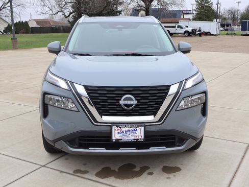 Used 2023 Nissan Rogue SL AWD/4WD image 3