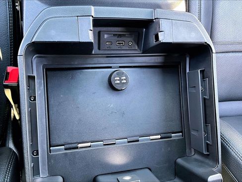 Used 2023 GMC Sierra 3500 Denali w/ Denali Ultimate Package image 26