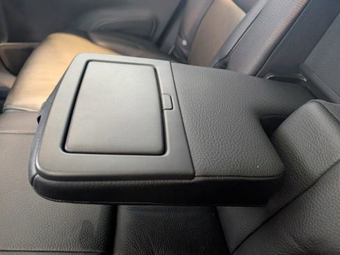 Used 2021 Volvo XC90 T6 Momentum w/ Climate Package image 25