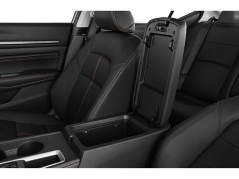 Used 2022 Nissan Altima 2.5 SR w/ Midnight Edition Package image 17