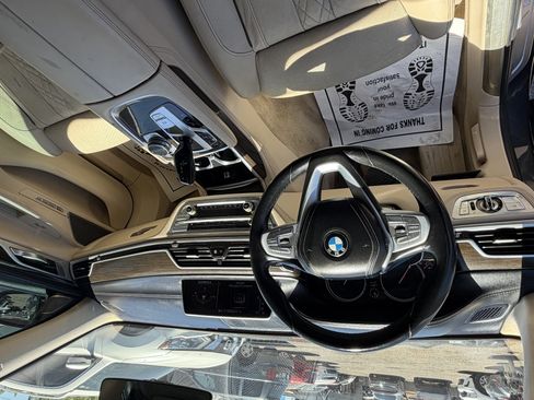 Used 2016 BMW 750i xDrive AWD/4WD image 7