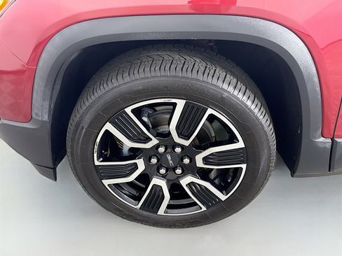 Used 2019 GMC Acadia SLT w/ Black Edition image 38